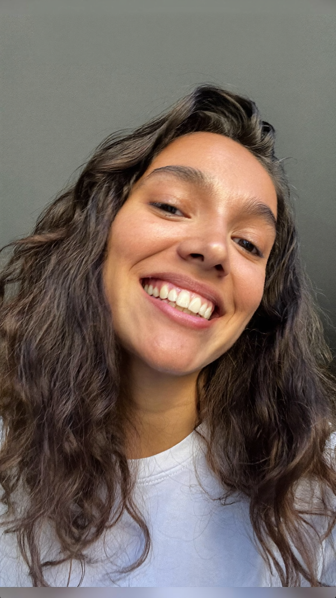 files/fb_latina_lady.png
